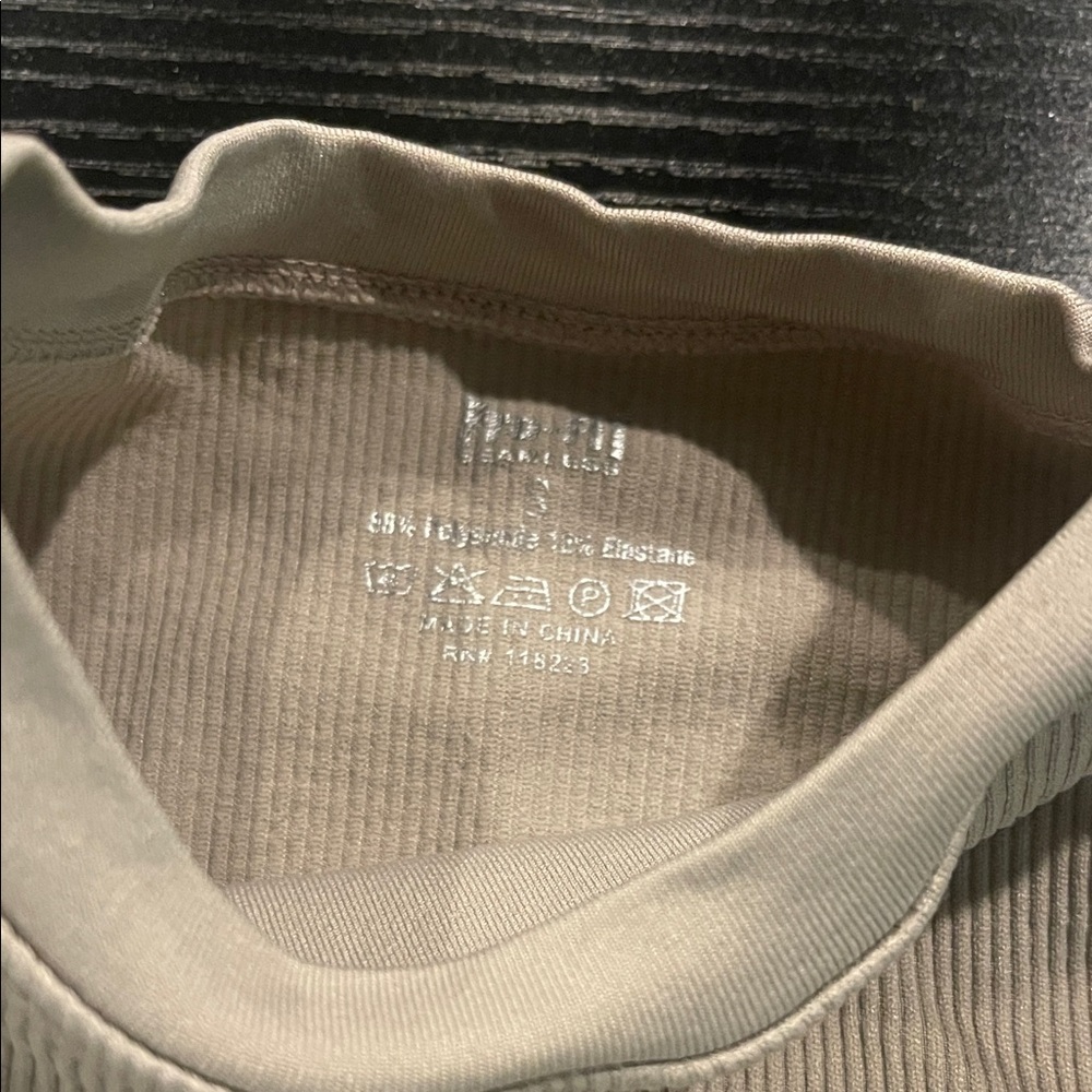 Pro-Fit Cream Ribbed Tank Top/ Sports Bra -Size Small - Picture 3 of 7